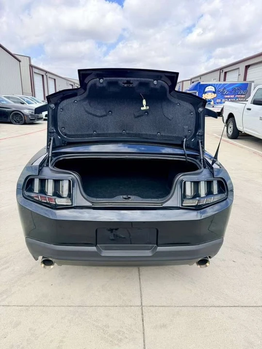 2012 Ford S197 Mustang - Image 10 of 12