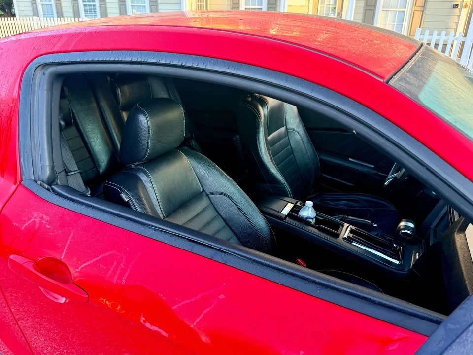 2012 Ford S197 Mustang - Image 9 of 14