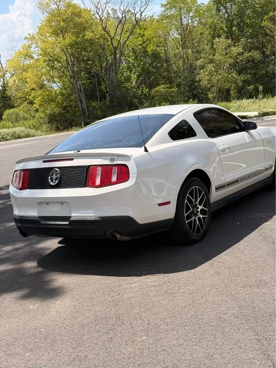 2012 Ford S197 Mustang - Image 8 of 9