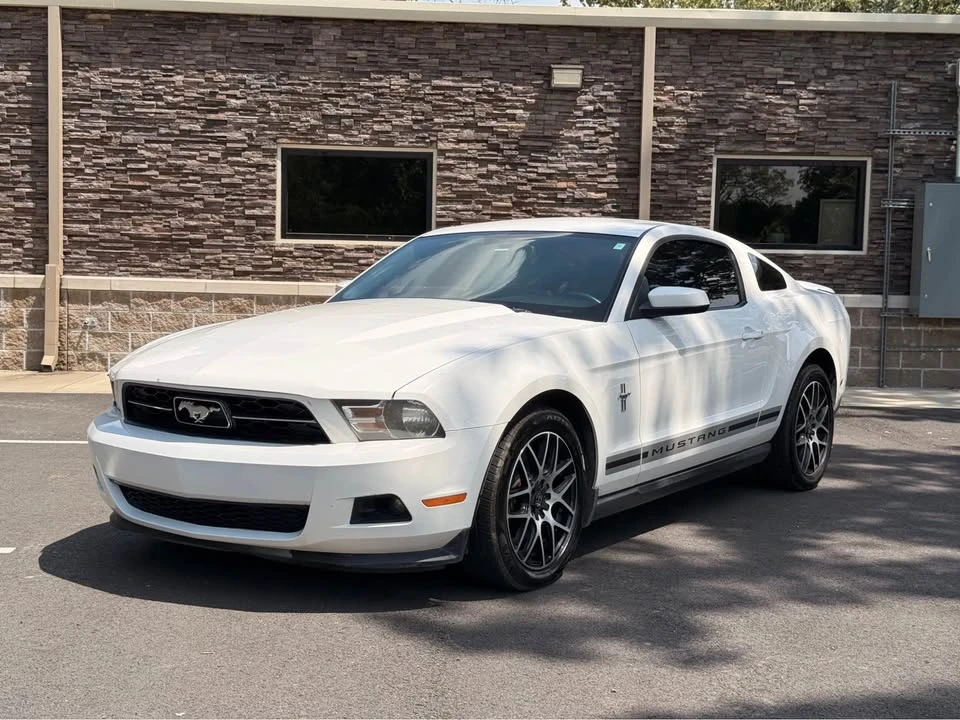2012 Ford S197 Mustang - Image 2 of 9