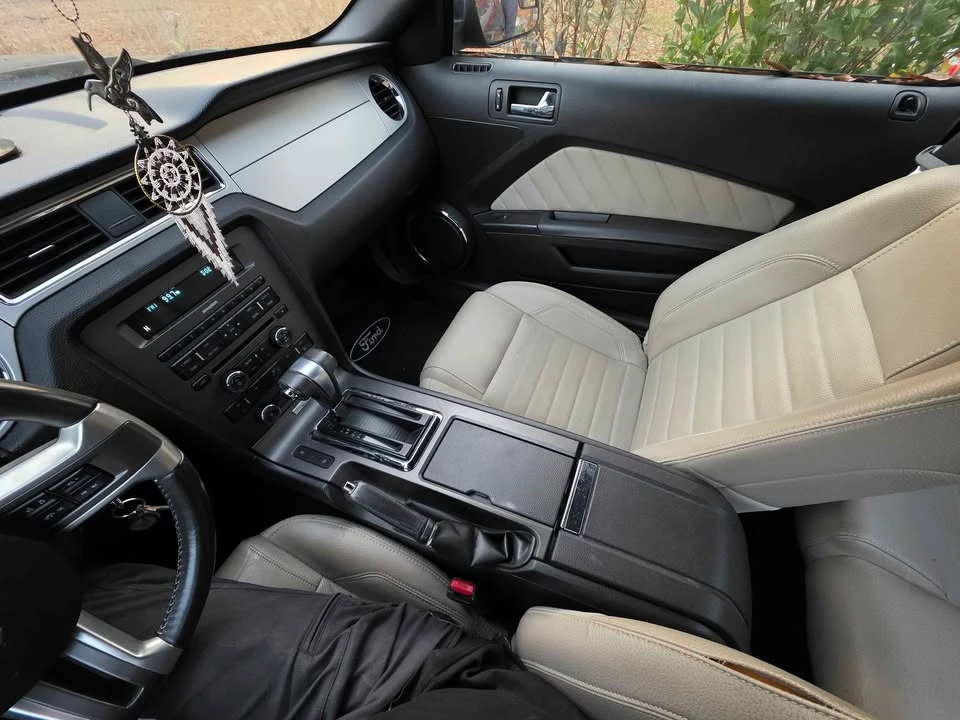 2012 Ford S197 Mustang - Image 7 of 10
