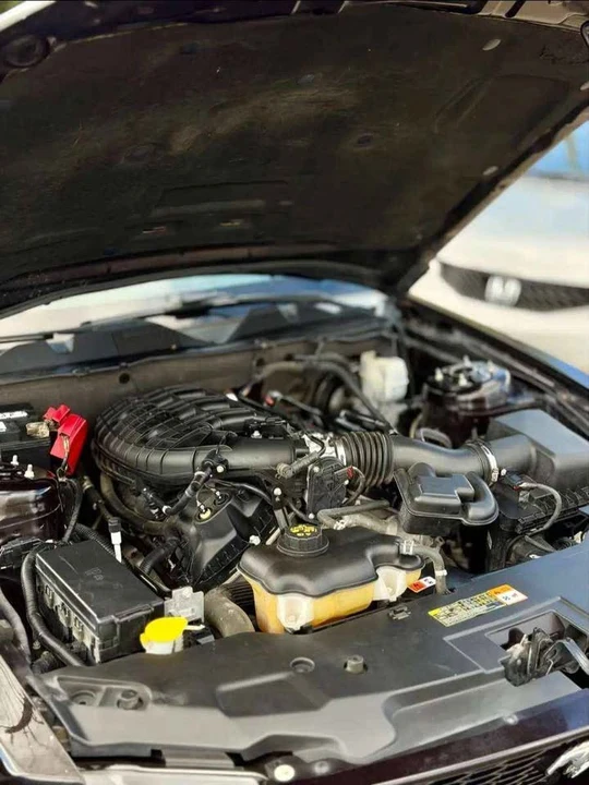 2012 Ford S197 Mustang - Image 8 of 12