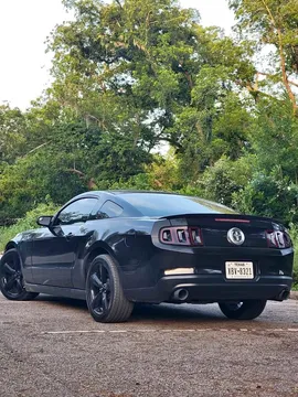 2012 Ford Mustang Premium V6 1/26