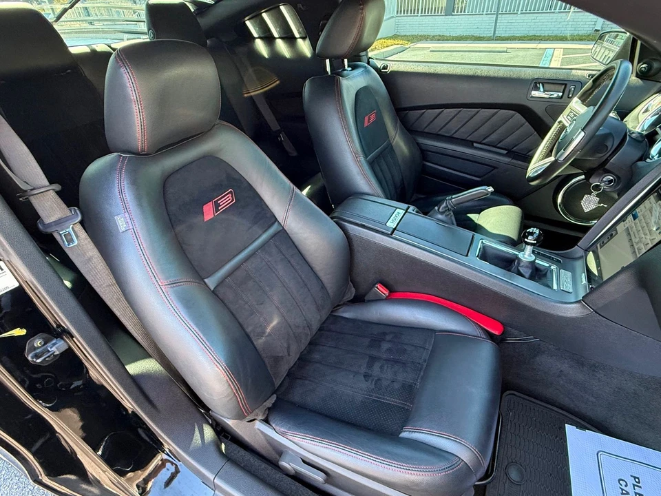 2012 Ford S197 Mustang - Image 6 of 12