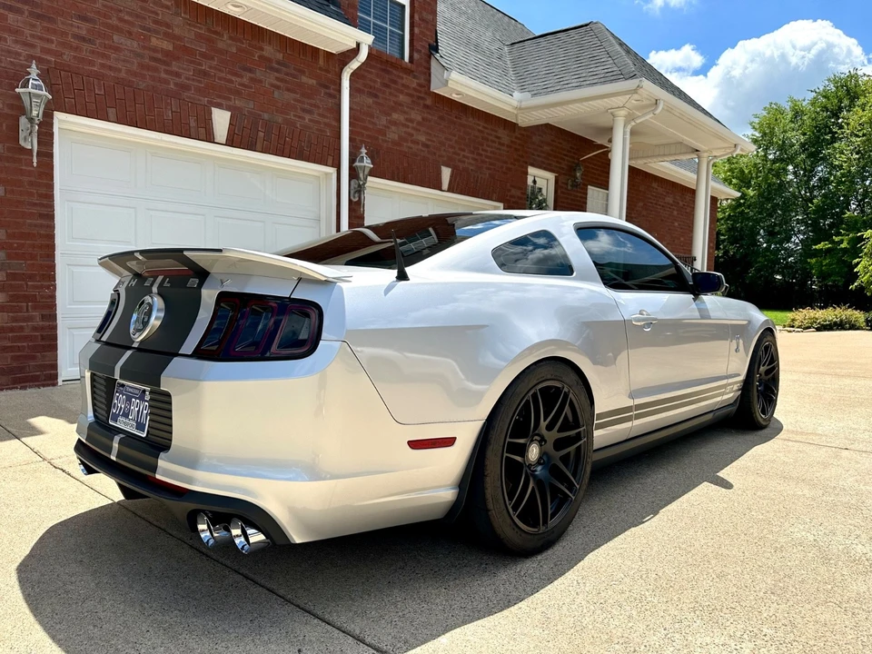 2012 Ford S197 Mustang - Image 10 of 25