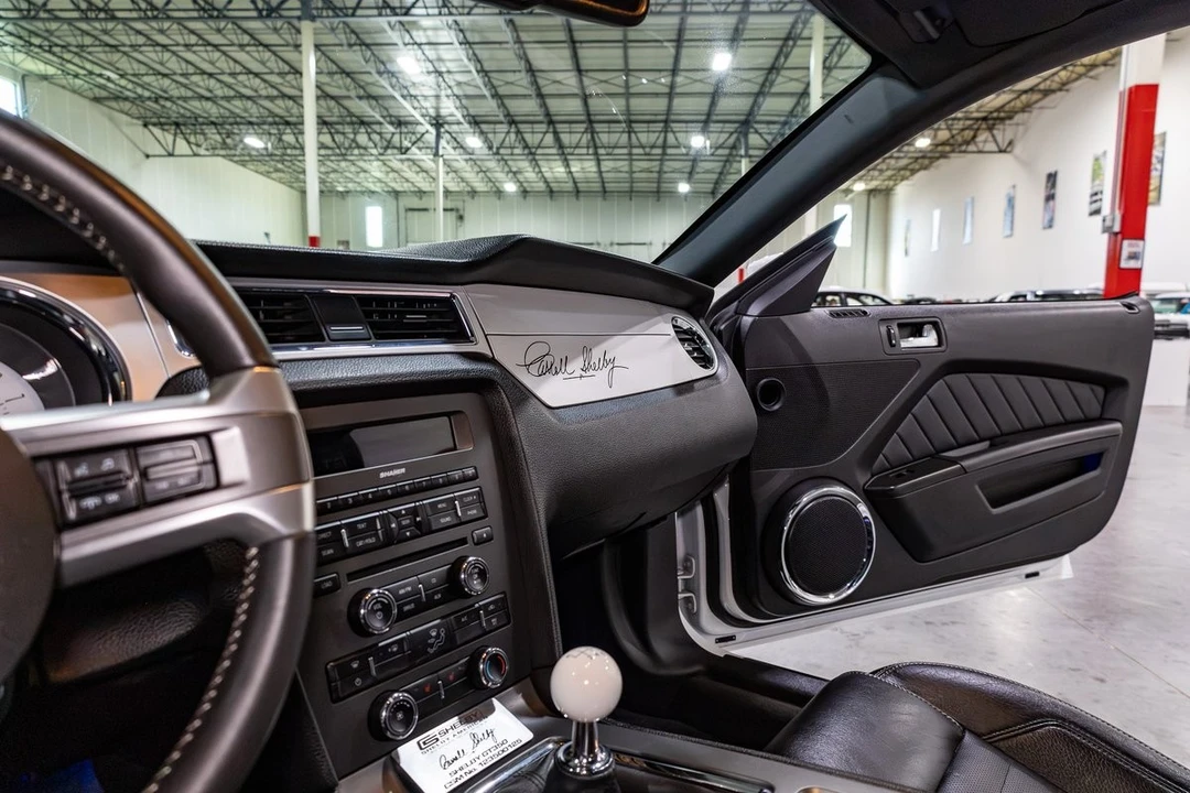 2012 Ford Mustang - Image 14 of 31