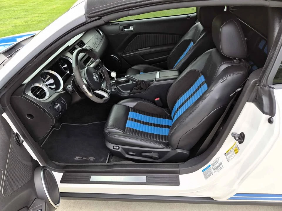 2012 Ford S197 Mustang - Image 13 of 19