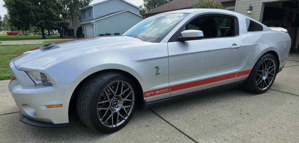 2012 Ford S197 Mustang - Image 2 of 8