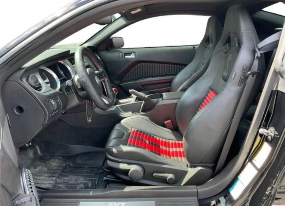 2012 Ford S197 Mustang - Image 8 of 18