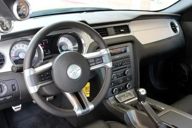 2012 Ford S197 Mustang - Image 14 of 26