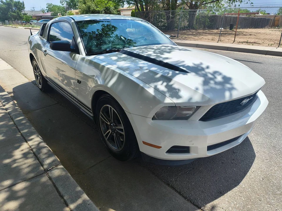 2012 Ford S197 Mustang - Image 2 of 10
