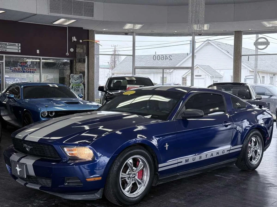 2012 Ford S197 Mustang - Image 2 of 12