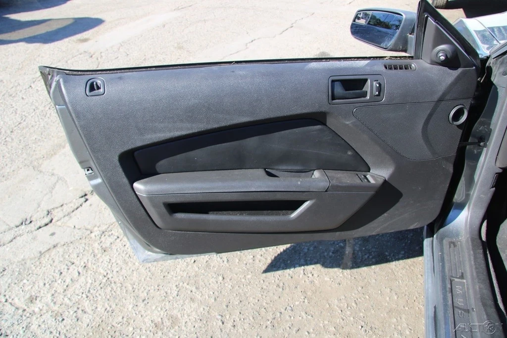 2012 Ford S197 Mustang - Image 11 of 21