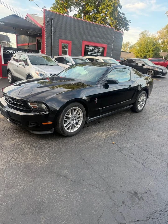 2012 Ford S197 Mustang - Image 2 of 9