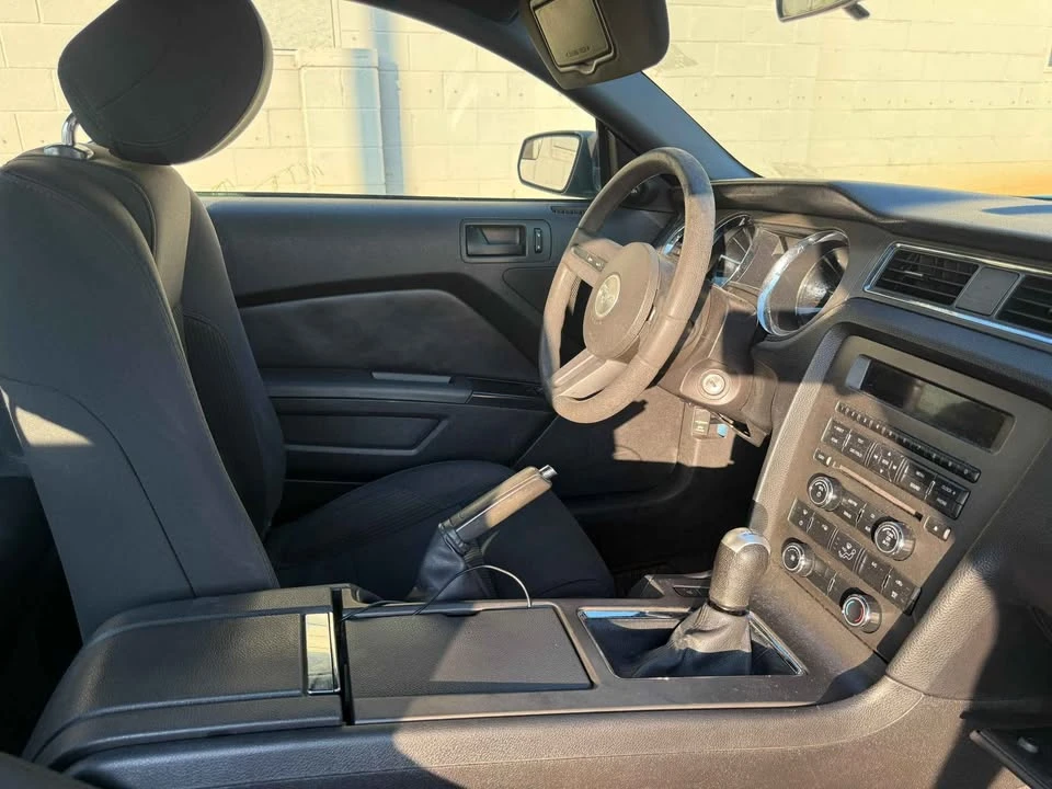 2012 Ford S197 Mustang - Image 16 of 18