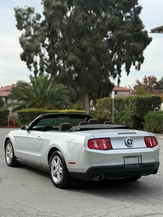 2012 Ford S197 Mustang - Image 6 of 9