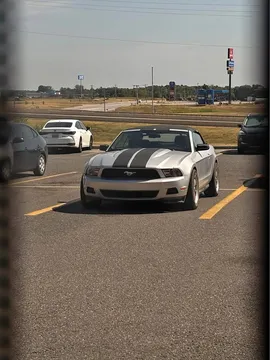 2012 Ford Mustang V6 Convertible 2D