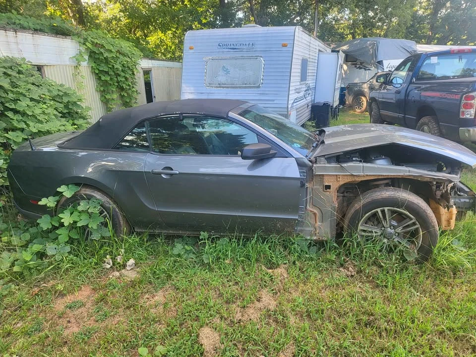 2012 Ford S197 Mustang - Image 2 of 9
