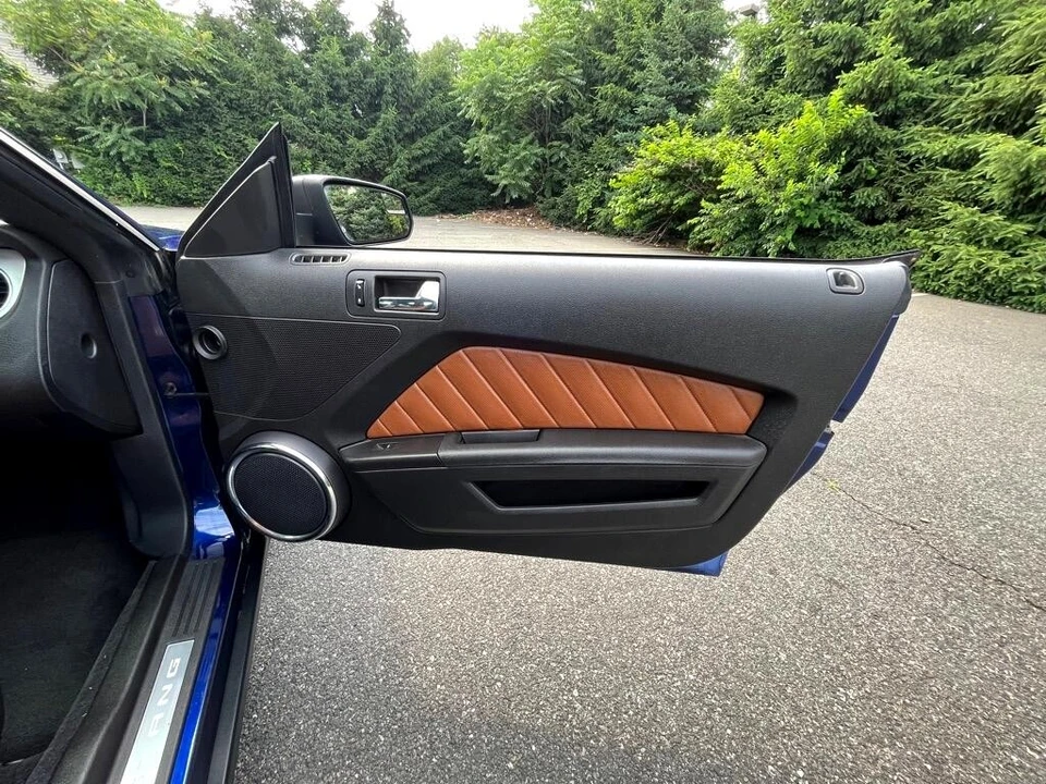 2012 Ford S197 Mustang - Image 10 of 12