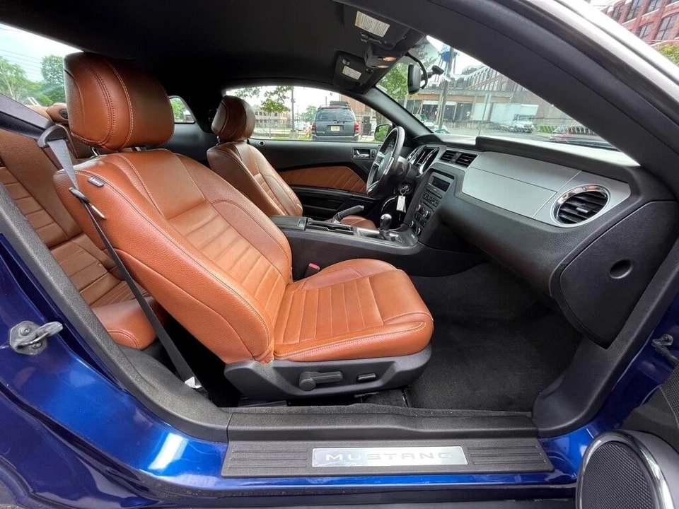 2012 Ford S197 Mustang - Image 11 of 12
