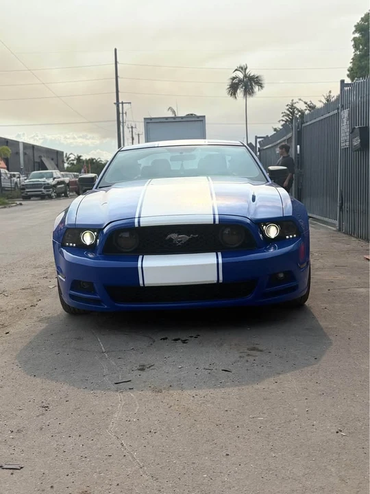 2012 Ford S197 Mustang - Image 3 of 7