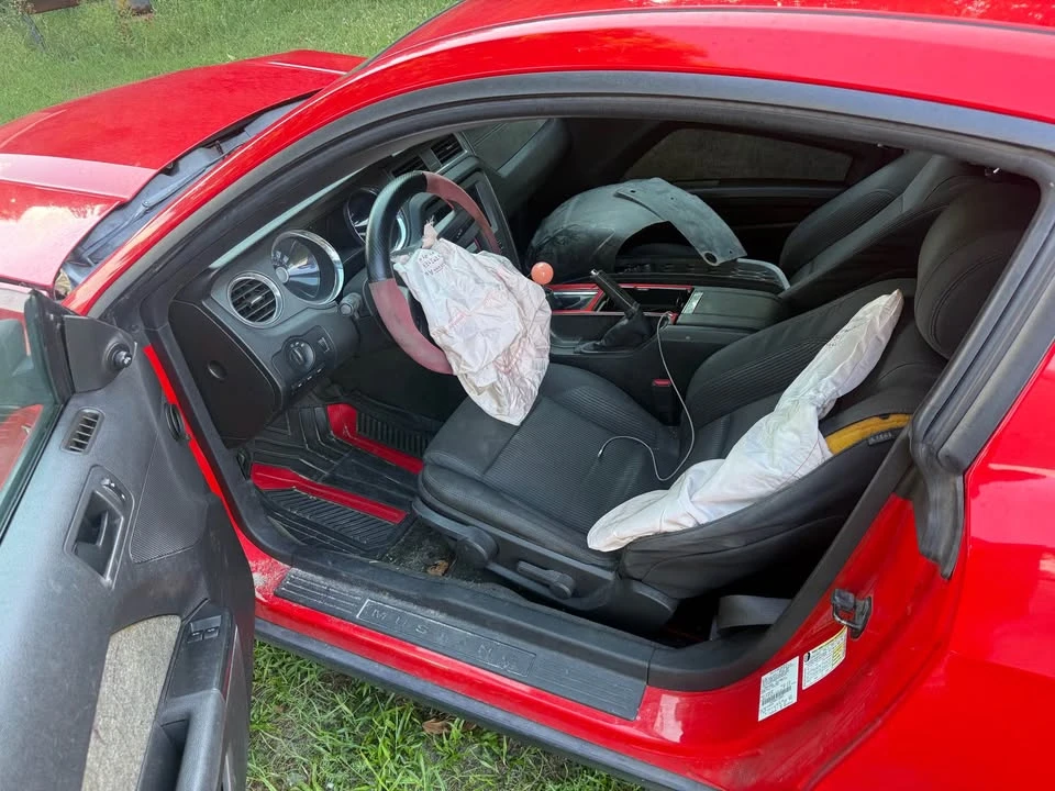 2012 Ford S197 Mustang - Image 2 of 4