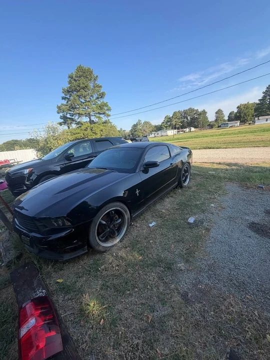 2012 Ford S197 Mustang - Image 2 of 10