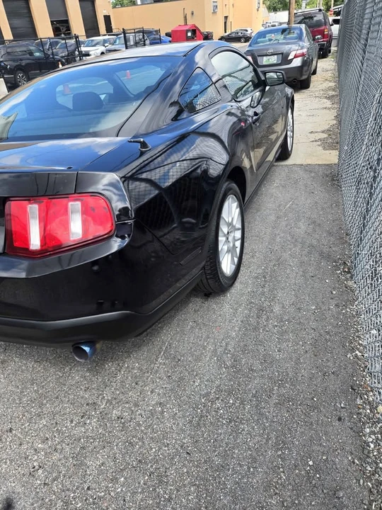 2012 Ford S197 Mustang - Image 5 of 8