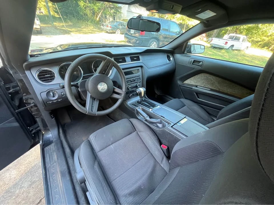 2012 Ford S197 Mustang - Image 7 of 11