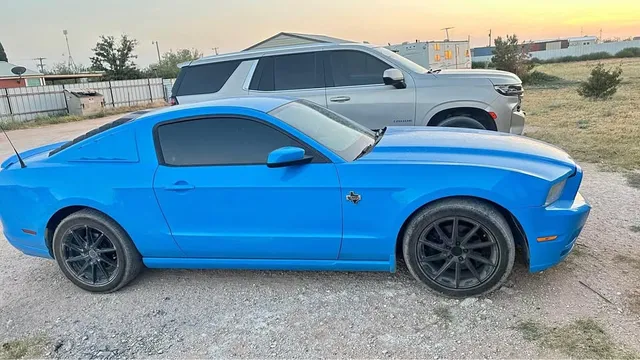 2012 Ford Mustang V6 Coupe 2D