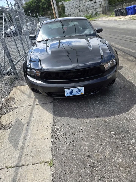 2012 Ford S197 Mustang - Image 2 of 8