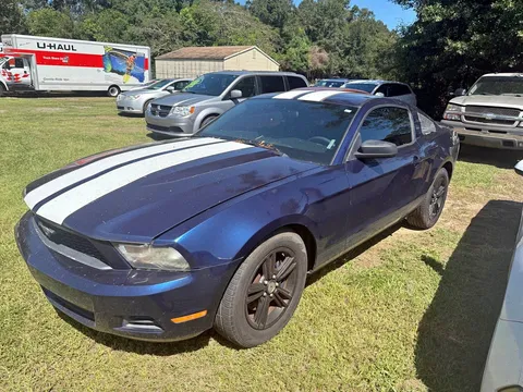 2012 Ford Mustang V6 Coupe 2D