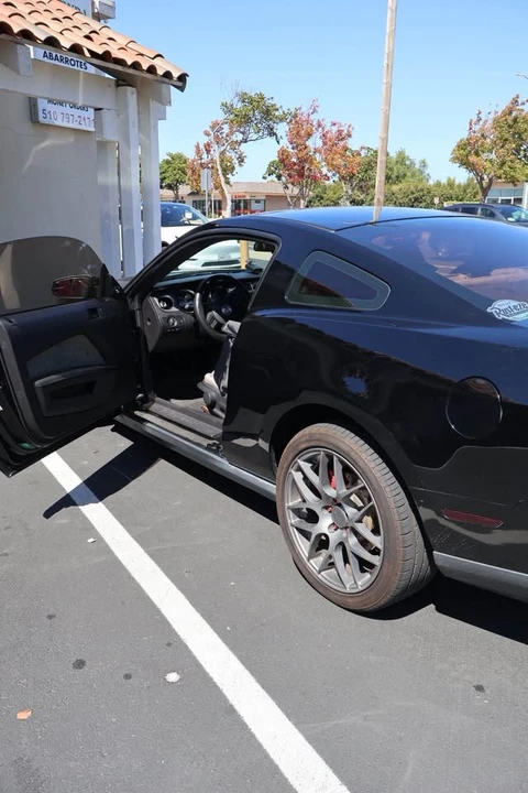 2012 Ford S197 Mustang - Image 6 of 8