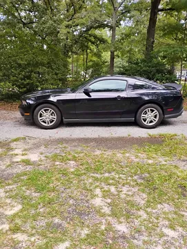 2012 Ford Mustang V6 Coupe 2D