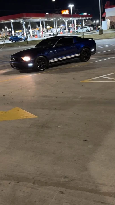 2012 Ford S197 Mustang - Image 2 of 2