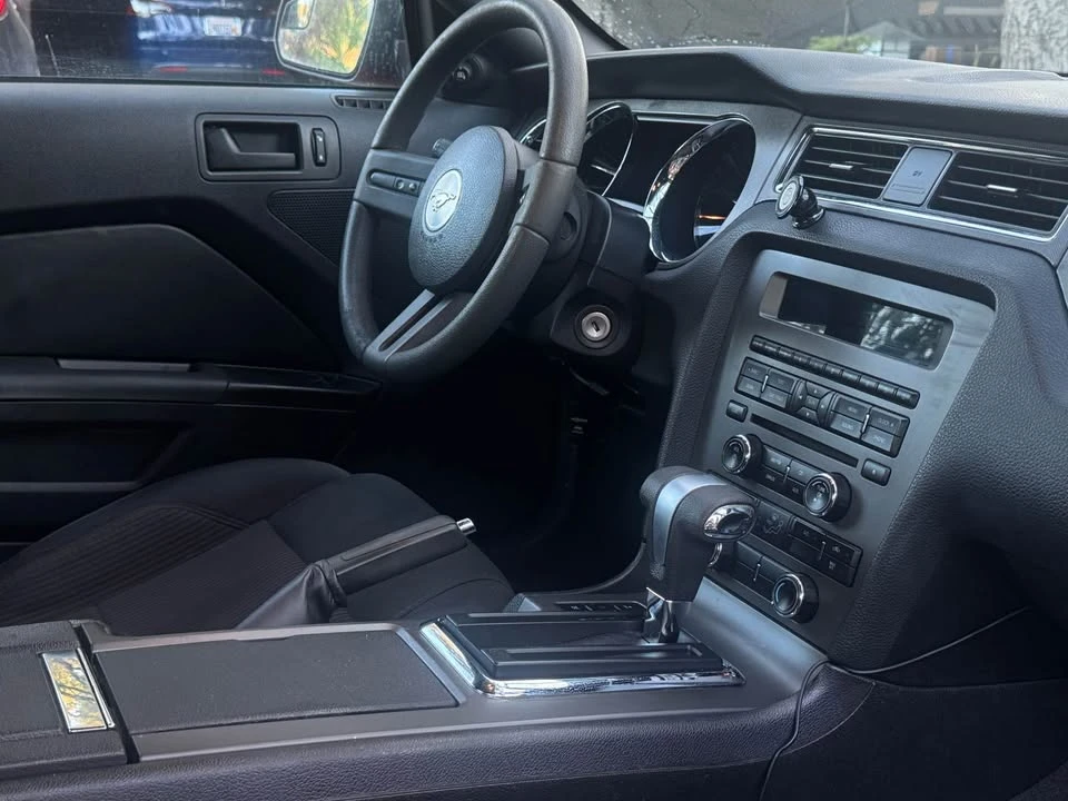 2012 Ford S197 Mustang - Image 7 of 19