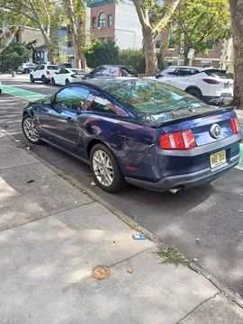 2012 Ford Mustang V6 Coupe 2D