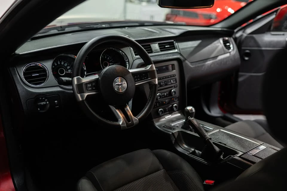 2012 Ford S197 Mustang - Image 13 of 20