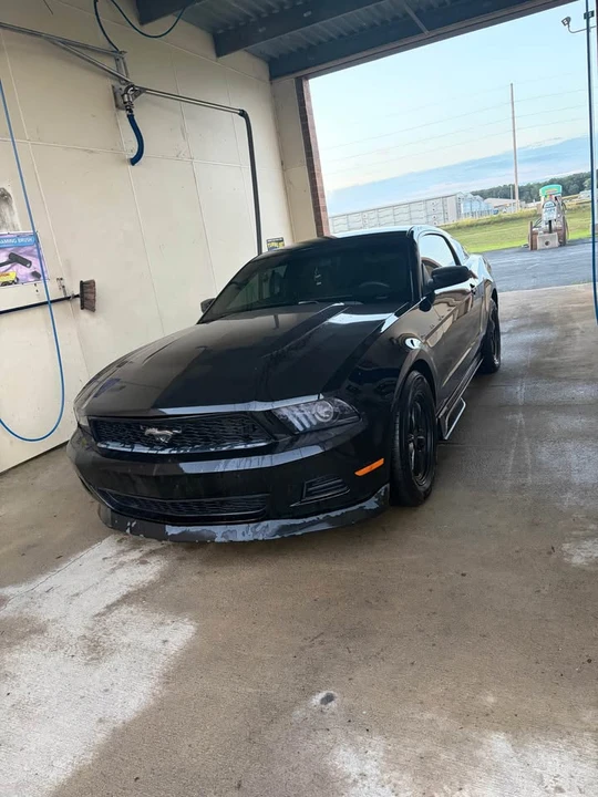 2012 Ford S197 Mustang - Image 2 of 11