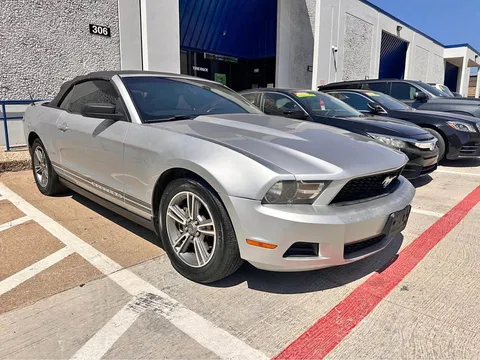 2012 Ford Mustang V6 Coupe 2D