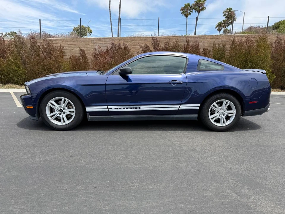 2012 Ford S197 Mustang - Image 2 of 16