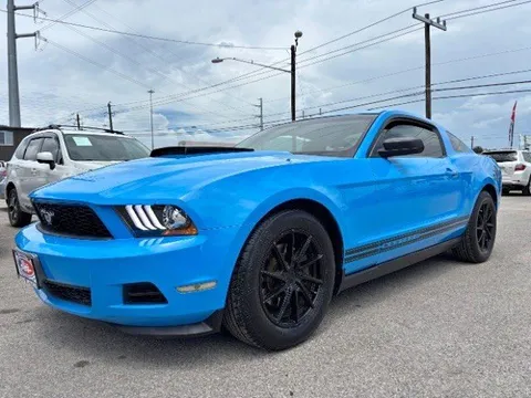 2012 Ford Mustang V6
