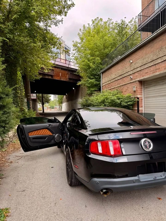 2012 Ford S197 Mustang - Image 2 of 8