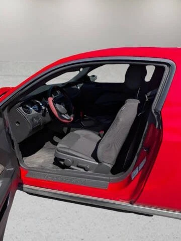 2012 Ford S197 Mustang - Image 11 of 12