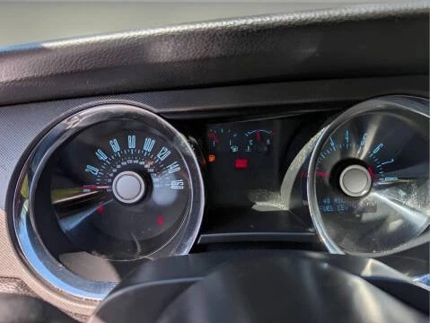 2012 Ford S197 Mustang - Image 9 of 12