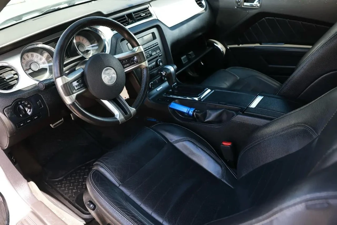 2012 Ford S197 Mustang - Image 4 of 31