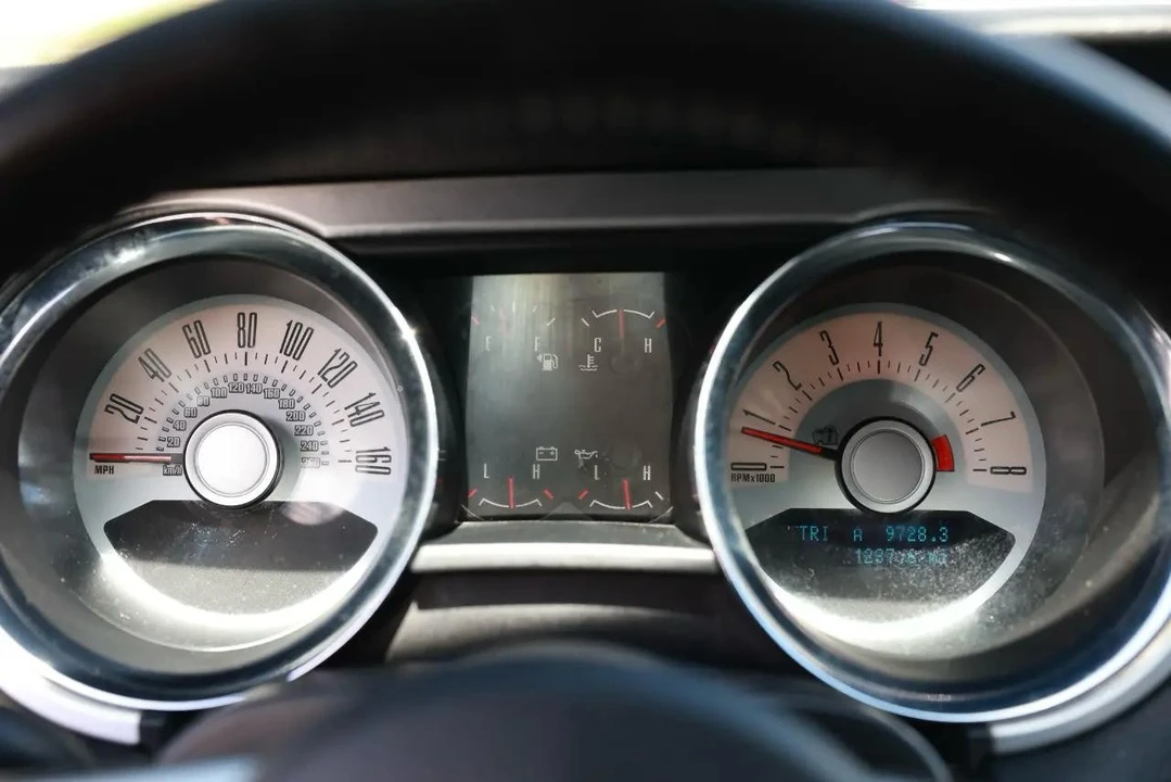 2012 Ford S197 Mustang - Image 27 of 31