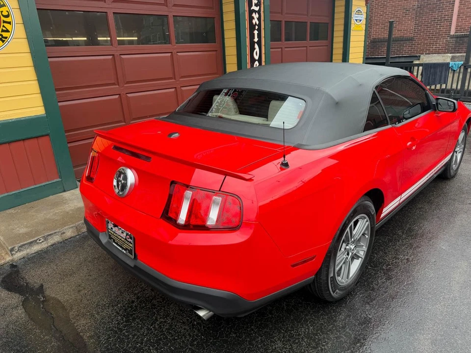 2012 Ford S197 Mustang - Image 8 of 31