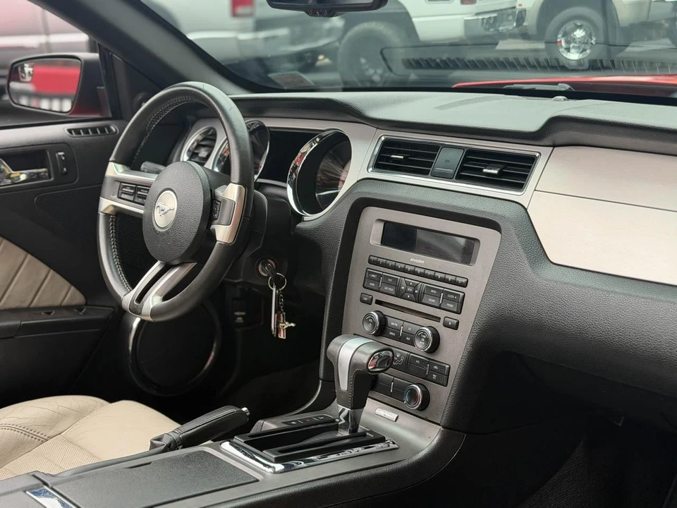 2012 Ford S197 Mustang - Image 26 of 31