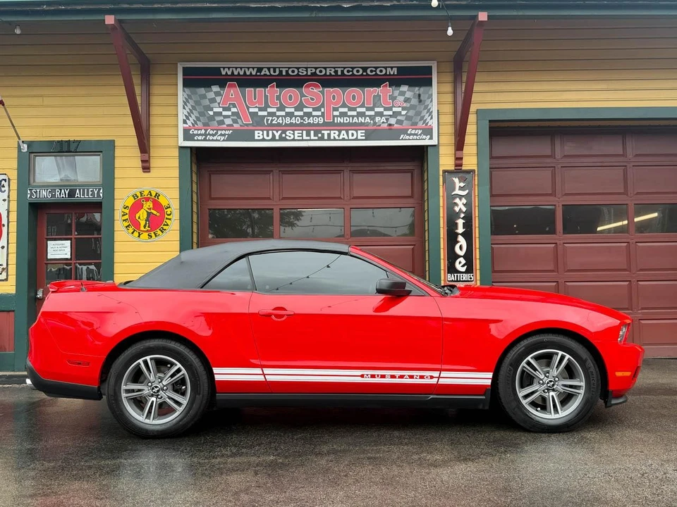 2012 Ford S197 Mustang - Image 3 of 31
